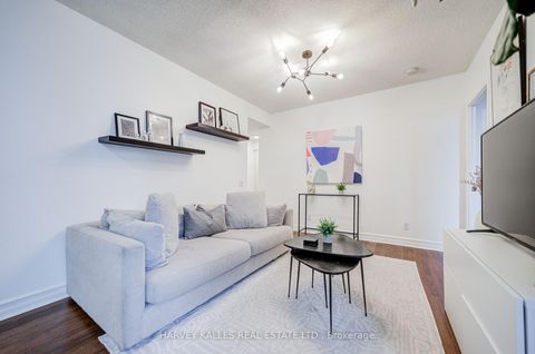 Photo 11 at 910 - 5 Rosehill Avenue, Moore Park, Toronto