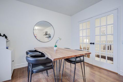 Photo 15 at 910 - 5 Rosehill Avenue, Moore Park, Toronto