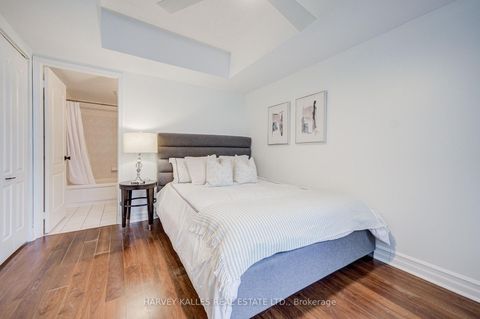 Photo 18 at 910 - 5 Rosehill Avenue, Moore Park, Toronto