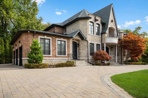 Photo 1 at 13 Legacy Court, Windfields, Toronto