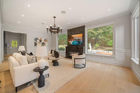 Photo 10 at 13 Legacy Court, Windfields, Toronto