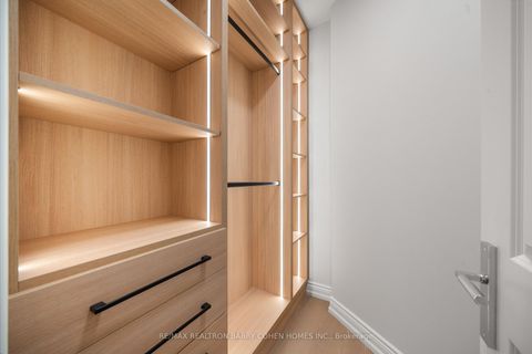 Photo 19 at 13 Legacy Court, Windfields, Toronto