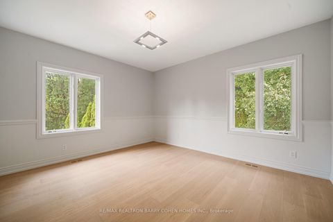 Photo 26 at 13 Legacy Court, Windfields, Toronto
