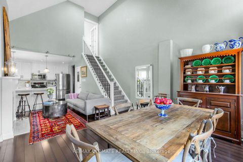 Photo 9 at 185 Castlefield Avenue, Eglinton, Toronto