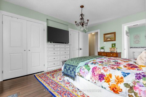 Photo 13 at 185 Castlefield Avenue, Eglinton, Toronto