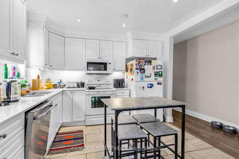 Photo 27 at 185 Castlefield Avenue, Eglinton, Toronto