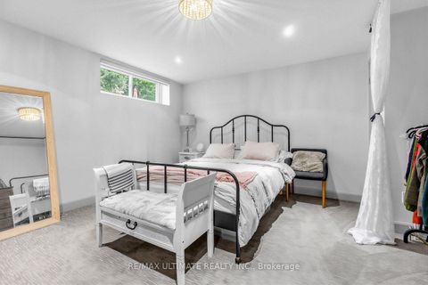 Photo 41 at 185 Castlefield Avenue, Eglinton, Toronto