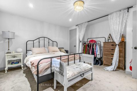 Photo 42 at 185 Castlefield Avenue, Eglinton, Toronto