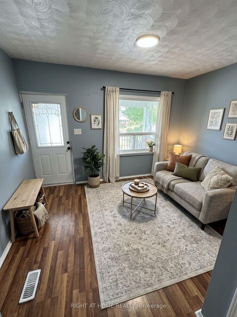 Photo 6 at 683 Mortimer Avenue, East York, Toronto