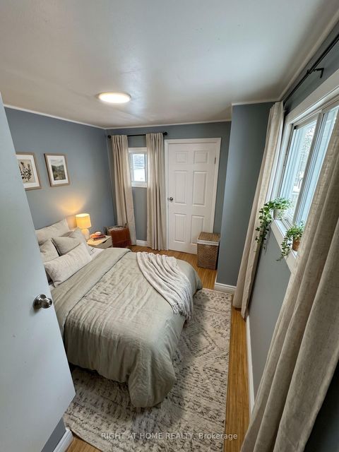 Photo 16 at 683 Mortimer Avenue, East York, Toronto