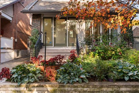 Photo 1 at 9 Cornish Road, Moore Park, Toronto