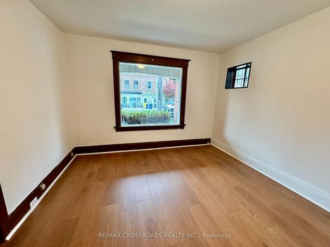 Photo 11 at 287 Greenwood Avenue, Coxwell, Toronto