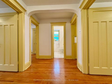 Photo 14 at 287 Greenwood Avenue, Coxwell, Toronto