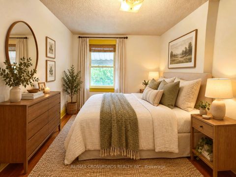 Photo 15 at 287 Greenwood Avenue, Coxwell, Toronto