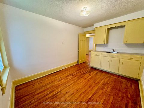 Photo 18 at 287 Greenwood Avenue, Coxwell, Toronto