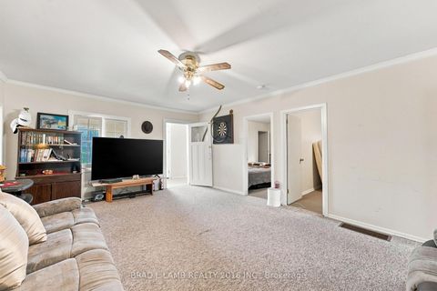 Photo 9 at 21153 Dalton Road, Sutton & Jackson's Point, Georgina