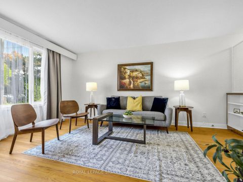 Photo 7 at 165 Wedgewood Drive, Newtonbrook East, Toronto