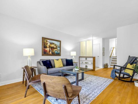 Photo 9 at 165 Wedgewood Drive, Newtonbrook East, Toronto