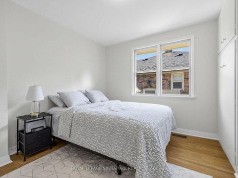 Photo 19 at 165 Wedgewood Drive, Newtonbrook East, Toronto