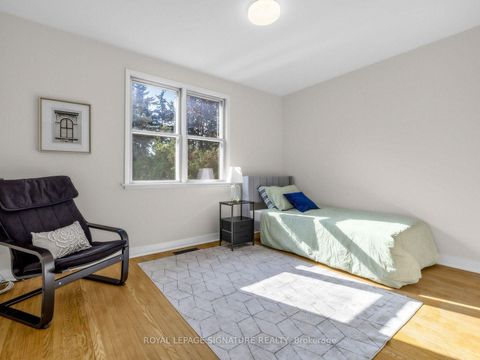 Photo 20 at 165 Wedgewood Drive, Newtonbrook East, Toronto