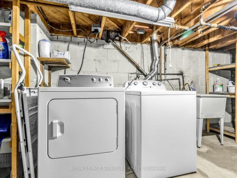 Photo 29 at 165 Wedgewood Drive, Newtonbrook East, Toronto