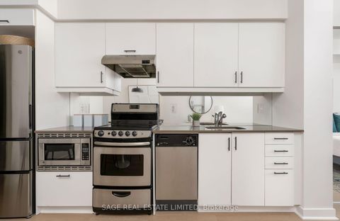 Photo 4 at 905 - 320 Richmond Street E, Moss Park, Toronto