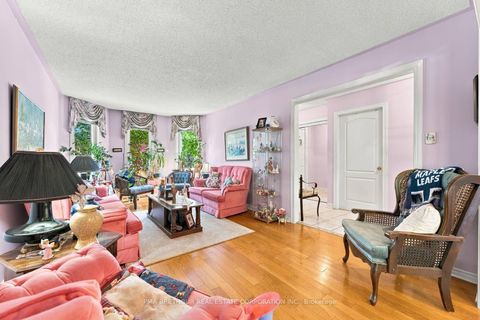 Photo 3 at 18 Deerglen Terrace, Aurora Grove, Aurora