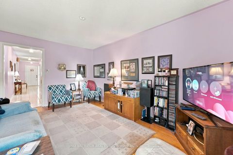 Photo 9 at 18 Deerglen Terrace, Aurora Grove, Aurora