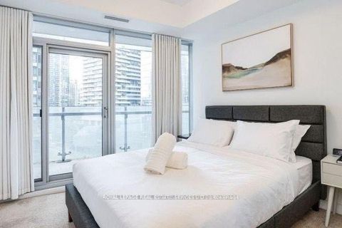 Photo 3 at 1101 - 14 York Street, Waterfront Communities C1, Toronto