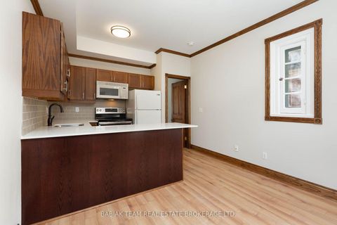 Photo 8 at 5 - 228 St. George Street, Annex, Toronto