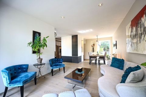 Photo 9 at 90 Berkinshaw Crescent, Don Mills, Toronto