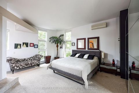 Photo 25 at 90 Berkinshaw Crescent, Don Mills, Toronto