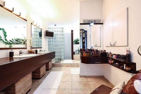 Photo 31 at 90 Berkinshaw Crescent, Don Mills, Toronto
