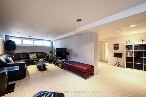 Photo 39 at 90 Berkinshaw Crescent, Don Mills, Toronto