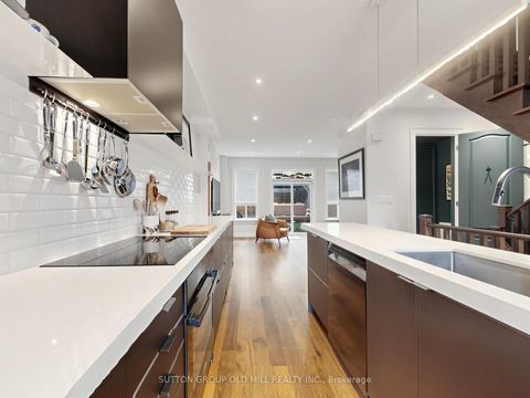 Photo 9 at 42 Bell Manor Drive, Queensway, Toronto