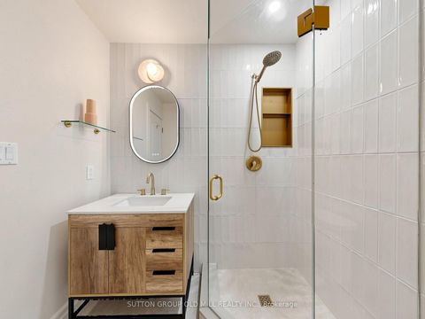 Photo 24 at 42 Bell Manor Drive, Queensway, Toronto