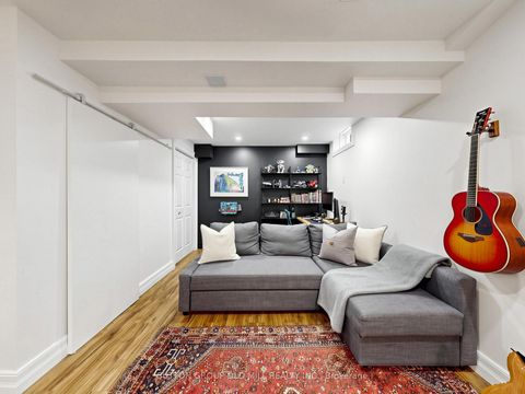 Photo 34 at 42 Bell Manor Drive, Queensway, Toronto
