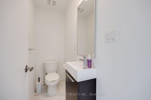 Photo 12 at 122 Green Gardens Boulevard, Lawrence, Toronto