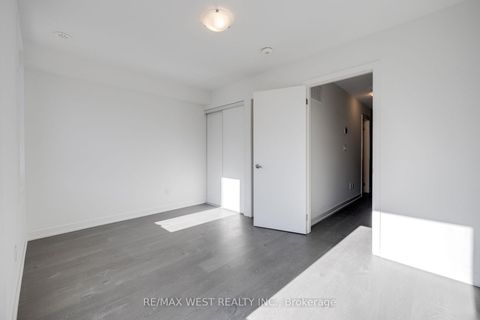 Photo 14 at 122 Green Gardens Boulevard, Lawrence, Toronto