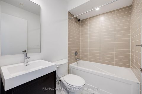 Photo 15 at 122 Green Gardens Boulevard, Lawrence, Toronto
