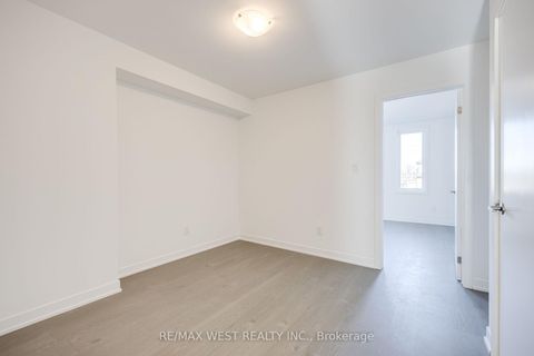 Photo 16 at 122 Green Gardens Boulevard, Lawrence, Toronto