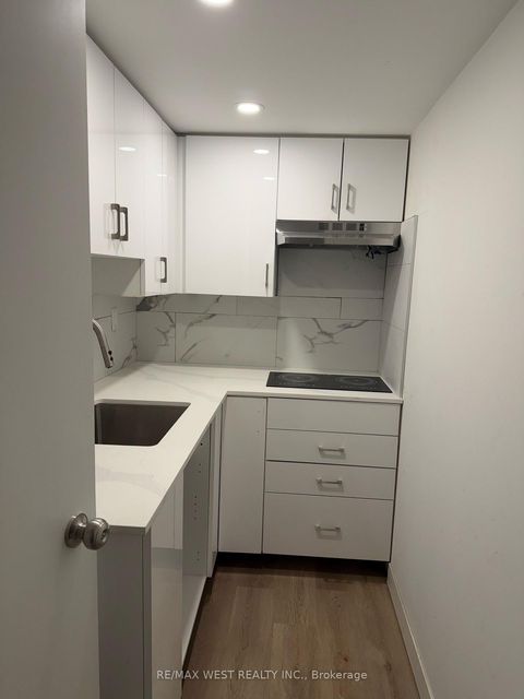 Photo 27 at 122 Green Gardens Boulevard, Lawrence, Toronto