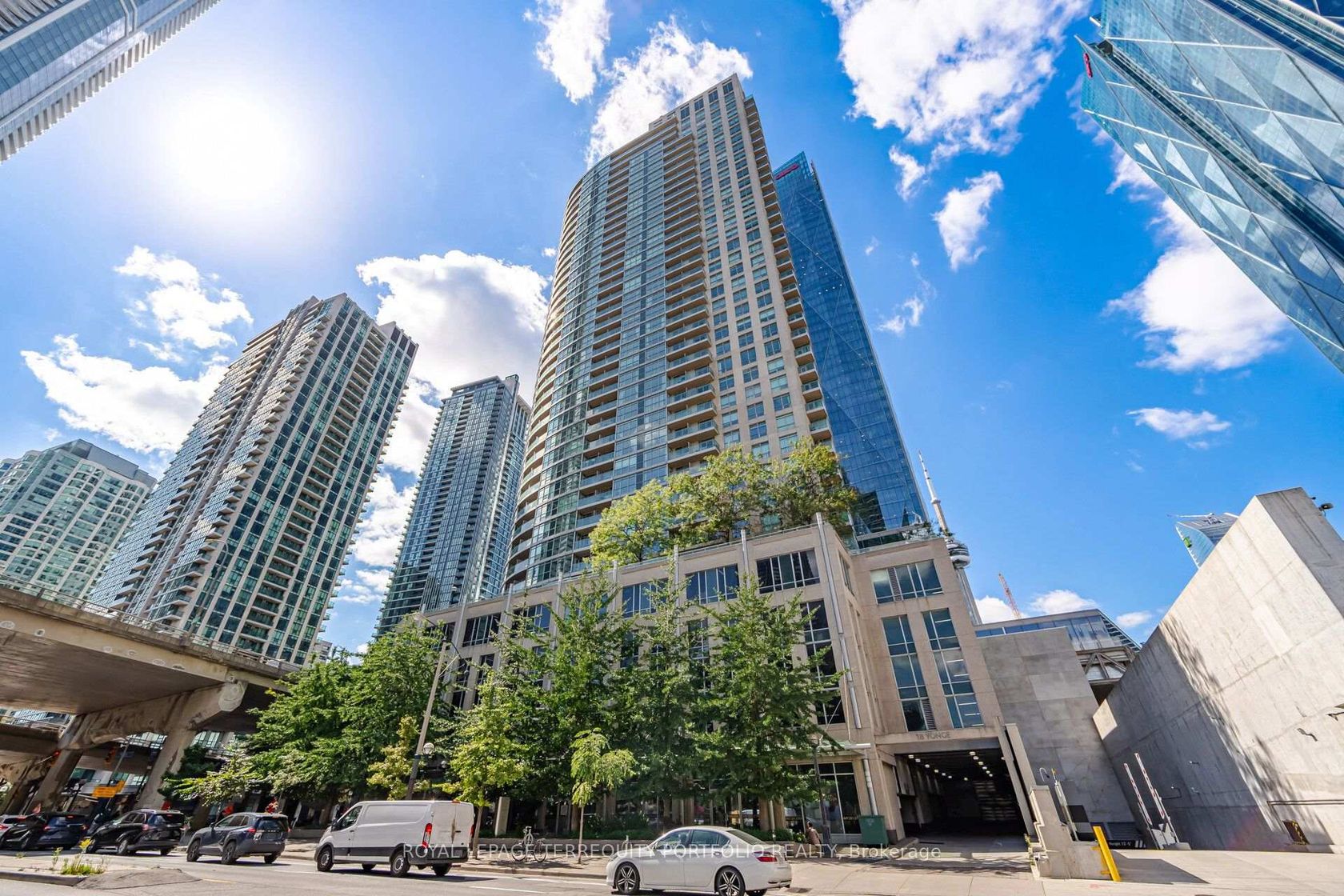 1807 - 18 Yonge Street, Waterfront Communities C1, Toronto 