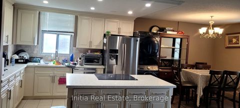 Photo 14 at 1508 - 15 Vicora Linkway Way, Flemingdon Park, Toronto