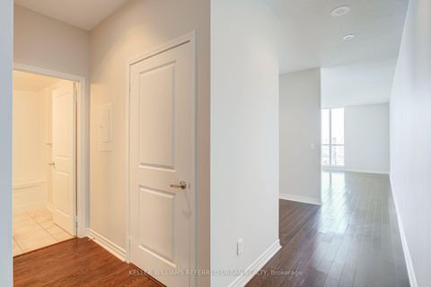 Photo 3 at 1518 - 2885 Bayview Avenue, Bayview Village, Toronto