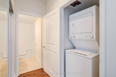 Photo 20 at 1518 - 2885 Bayview Avenue, Bayview Village, Toronto
