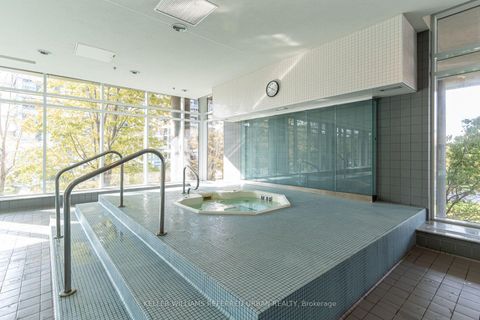 Photo 31 at 1518 - 2885 Bayview Avenue, Bayview Village, Toronto