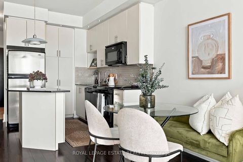 Photo 2 at 604 - 181 Wynford Drive, Don Mills, Toronto