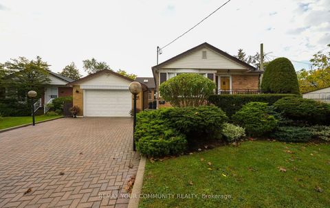 Photo 1 at 4 Hughes Place, Maryvale, Toronto