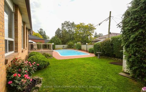 Photo 2 at 4 Hughes Place, Maryvale, Toronto